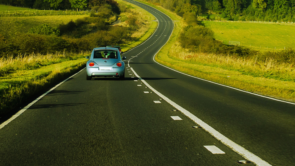 Things to do in the car on a road trip| Stay Entertained 3 Things to do in the car on a road trip 1